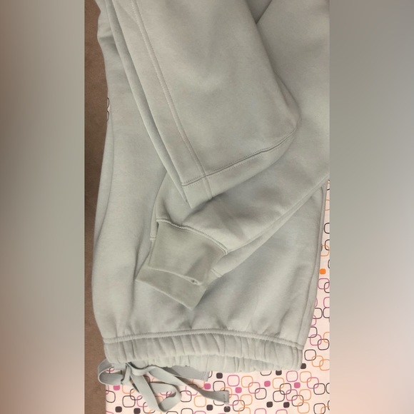 NEW H&M Oversized Hoody - Picture 9 of 9